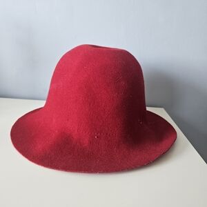 Chic Scarlet Women's Hat